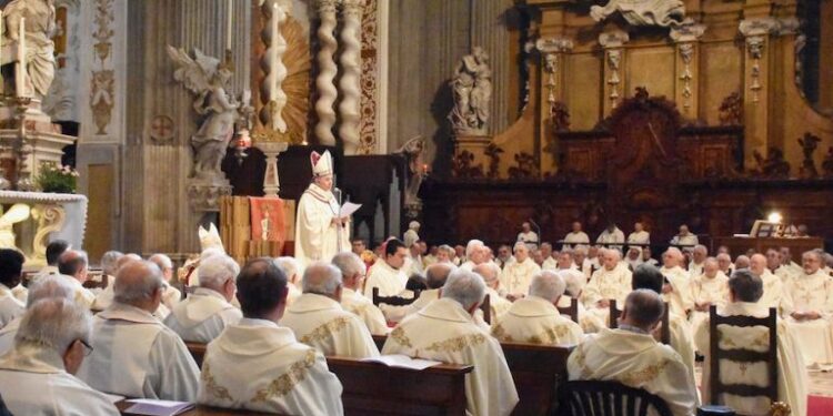 Giovedì Santo, nella Messa del crisma i giubilei di 23 sacerdoti