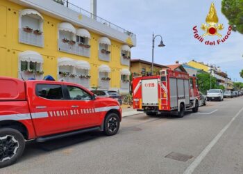 Grado, principio d’incendio all’isola Schiusa