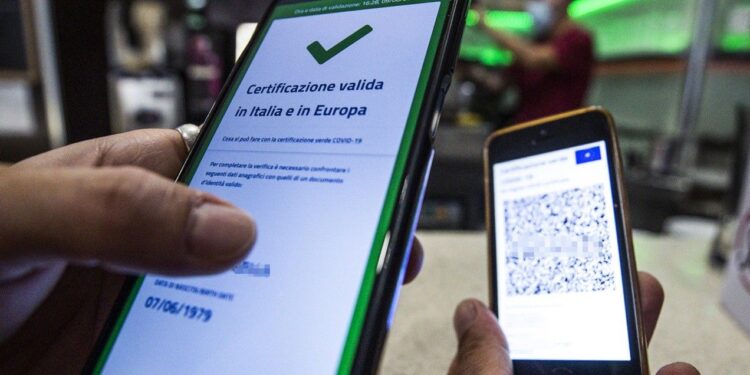Green pass rafforzato, qualche problema nelle imprese medio-piccole