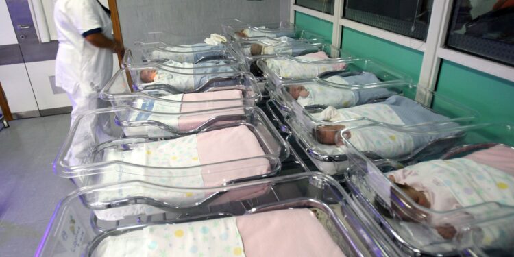 Il Centrodestra: “Mille euro a figlio ogni anno”