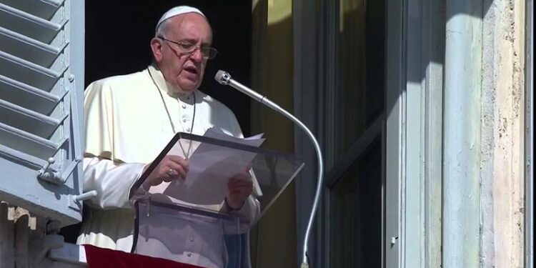 Il Papa ai terremotati: “Voglio portarvi il conforto della fede”