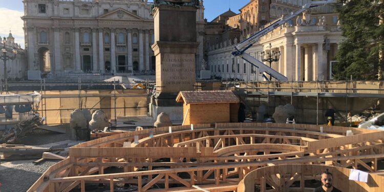 Il presepe di Sutrio in Vaticano. 116 metri quadrati e 50 punti luce