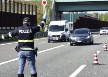 In A4 a 185km/h, maxi multa da 1.130 euro