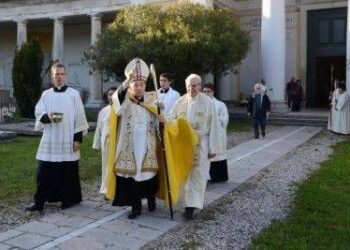 In preghiera per Santi e Defunti