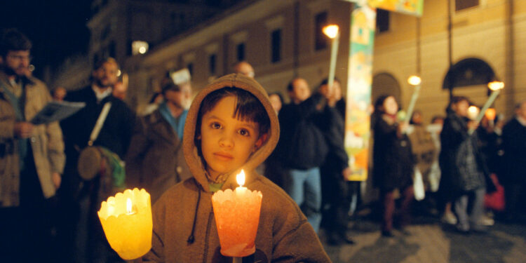 In preghiera per i missionari martiri