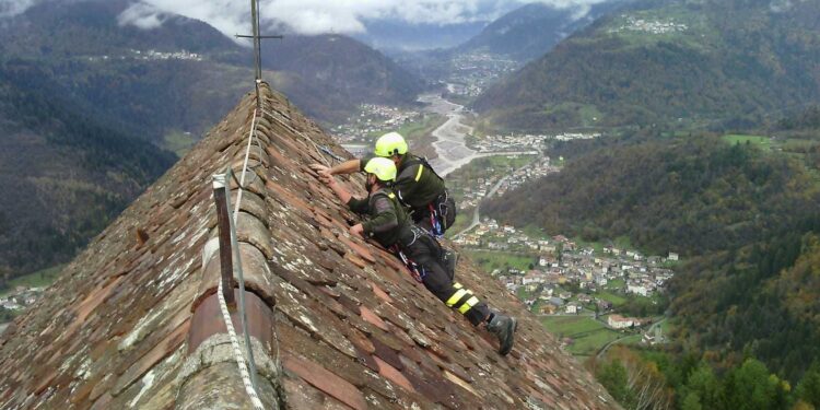 In sicurezza la pieve di Illegio. In montagna i primi fondi