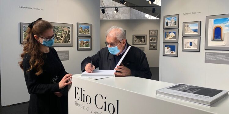 Inaugurata a Casarsa la mostra “Respiri di viaggio” di Elio Ciol