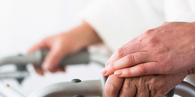 Inserviente torturava le ospiti della casa di riposo di Cividale