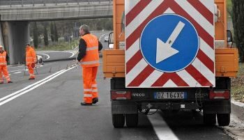 Interventi alla viabilità in 18 comuni