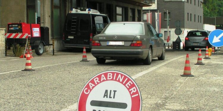 Italia e Austria non sospenderanno Schengen