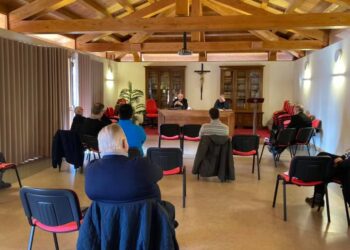 L’Arcivescovo incontra sacerdoti e diaconi nelle foranie