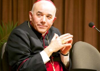 L’Arcivescovo scrive ai sacerdoti: “Resistiamo insieme”