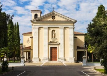 L’Arcivescovo visita la Collaborazione di Torviscosa