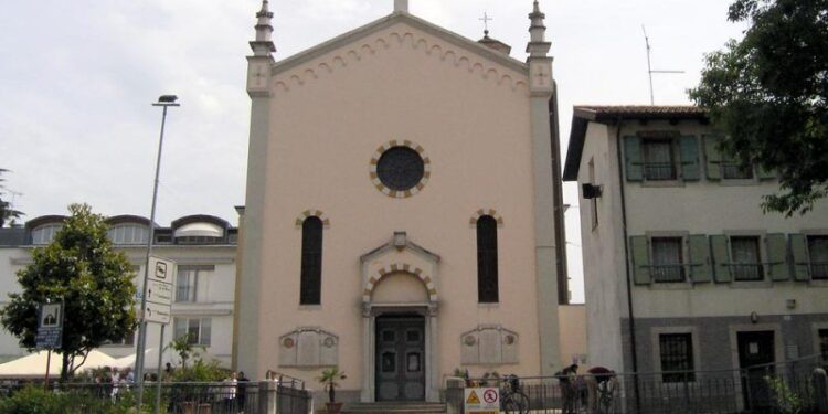 L’Arcivescovo visita la Collaborazione di Udine Nord