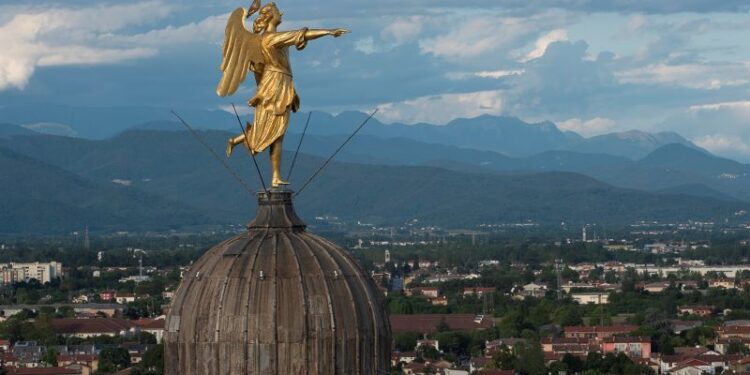 L’Arcivescovo visita la Collaborazione di Udine centro