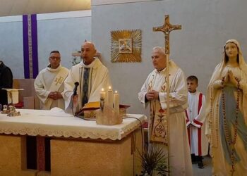 La Madonna pellegrina di parrocchia in parrocchia