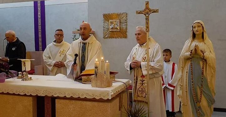 La Madonna pellegrina di parrocchia in parrocchia