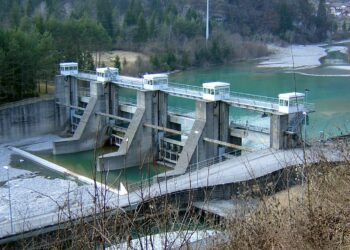 La Regione raddoppia la “bolletta” ai “signori dell’acqua”