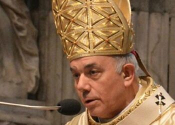 «La fede va vedere la luce oltre la morte»