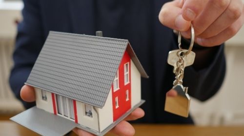 La pandemia fa riscoprire il valore della casa