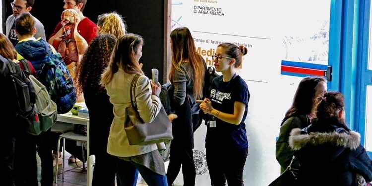 Laureati a Udine, trovano lavoro e sono meglio pagati