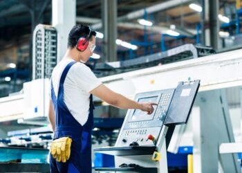 Legno/Arredo, 40 aziende cercano operatori. Via alla formazione