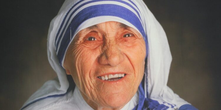 Madre Teresa diventa Santa il 4 settembre