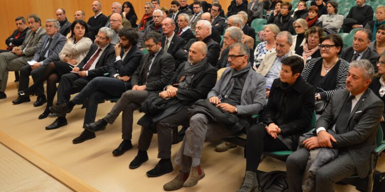 Mai distruggere il senso di comunità, anche le più piccole