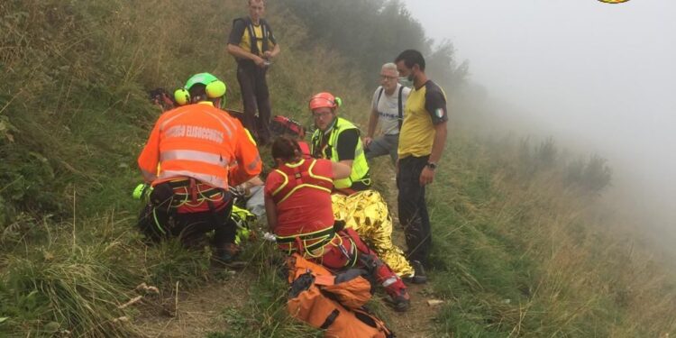 Malore in montagna, soccorsa una donna