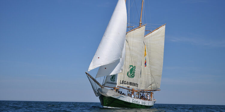 Mare inquinato vicino alle foci dell’Isonzo e dello Stella