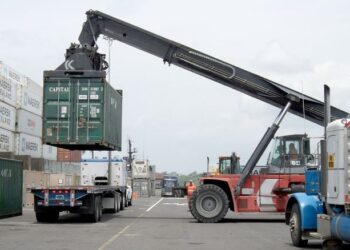 Meno imprese e Pil. L’export raddoppia