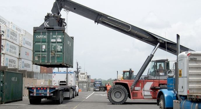 Meno imprese e Pil. L’export raddoppia