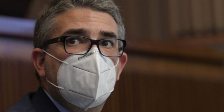 Migranti, nuova legge regionale