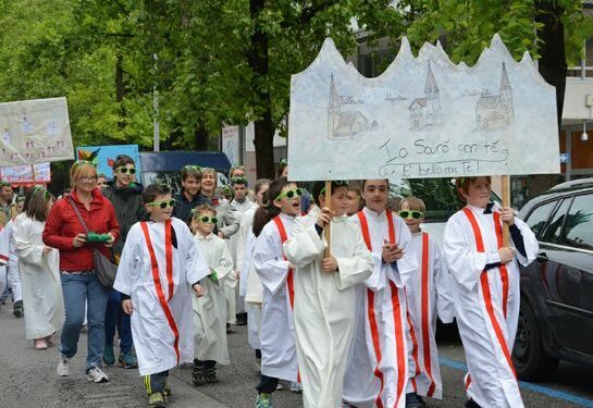 Ministranti, in distribuzione “Festa e servizio” per il Natale 2022