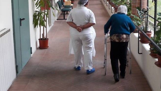 Morti nelle case di riposo, la Procura apre un’inchiesta