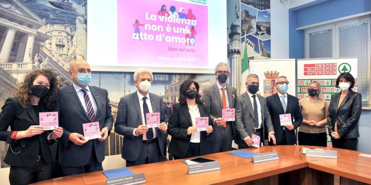 Nei supermercati del Fvg il no alla violenza sulle donne