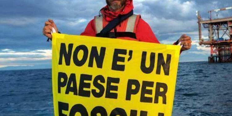 Oltre l’economia fossile