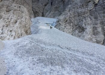 Perde la vita a 24 anni in montagna