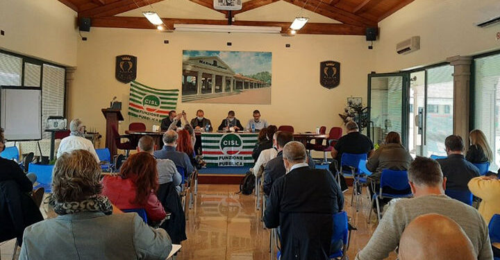 “Più posti letto nelle terapie intensive”