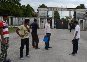 Blitz alla Cavarzerani: tutti in regola