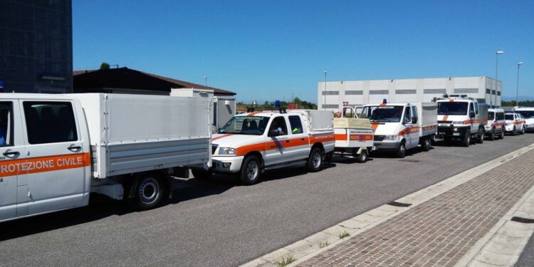 Protezione civile, 8 milioni di euro per mezzi speciali e nuove divise