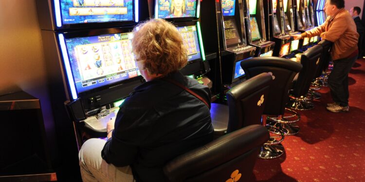 Regione, guerra all’azzardo patologico