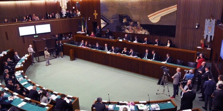 Regione, via libera al ddl omnibus