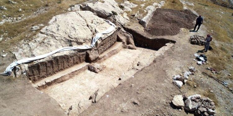 Rilievi di Faida, il ritrovamento dell’Università “scoperta archeologica mondiale più importante del 2019”