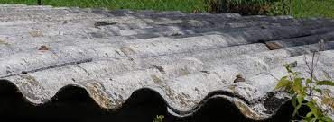 Rimozione eternit, privati autorizzati ad intervenire in autonomia