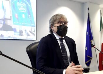 «Rischio recessione, Ue e Governo intervengano»