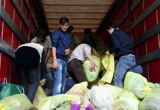 Torna la grande Raccolta Caritas di indumenti usati