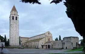 Salvi i mosaici della Basilica di Aquileia