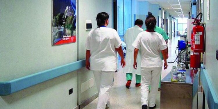 Sanità, Riccardi: nel 2022 1079 nuove unità di personale in più