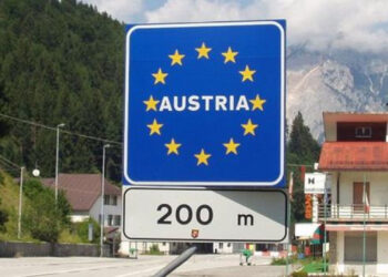 Scatta l’obbligo di registrazione per i viaggi in Austria